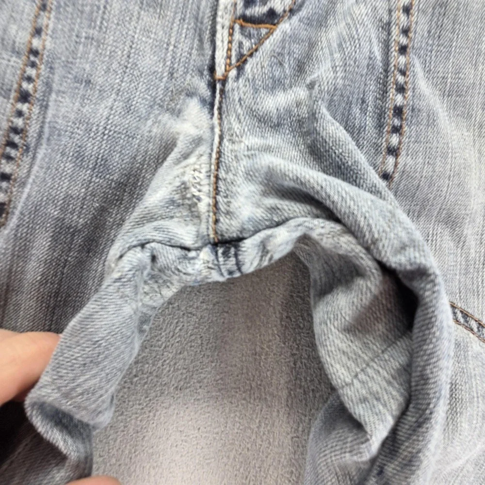 Vintage Levis Engineered Jeans Mens Blue Twisted Flap Pockets Zip Fly Fits 30x32